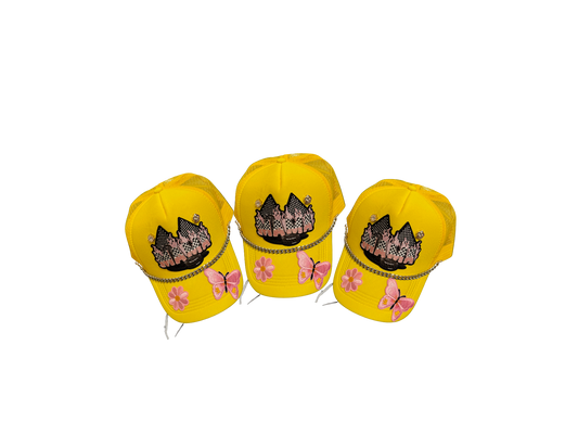 YELLOW MAMA TRUCKER HAT